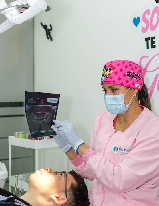 Evaluación clínica apoyada en una radiografía panorámica